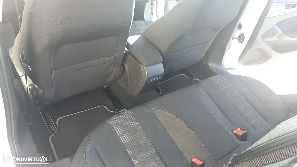 Peugeot 308 1.6 BlueHDi Allure J17 - 32