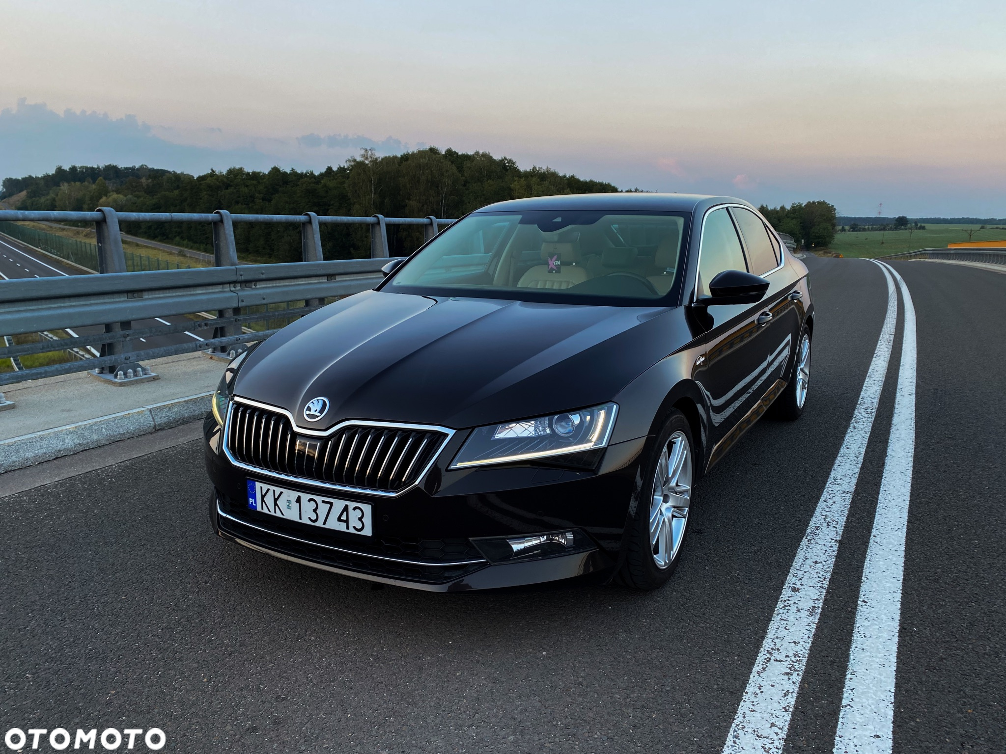 Skoda Superb 2.0 TDI DSG L&K - 2