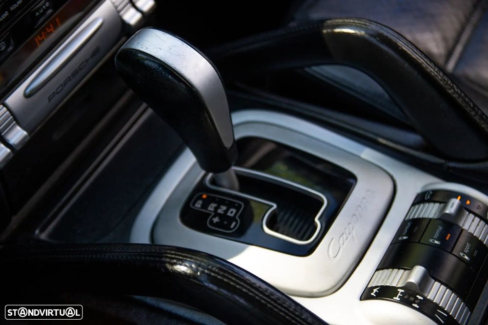 Porsche Cayenne Turbo - 36