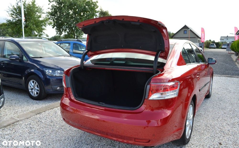 Toyota Avensis 2.0 Multidrive S Executive - 9