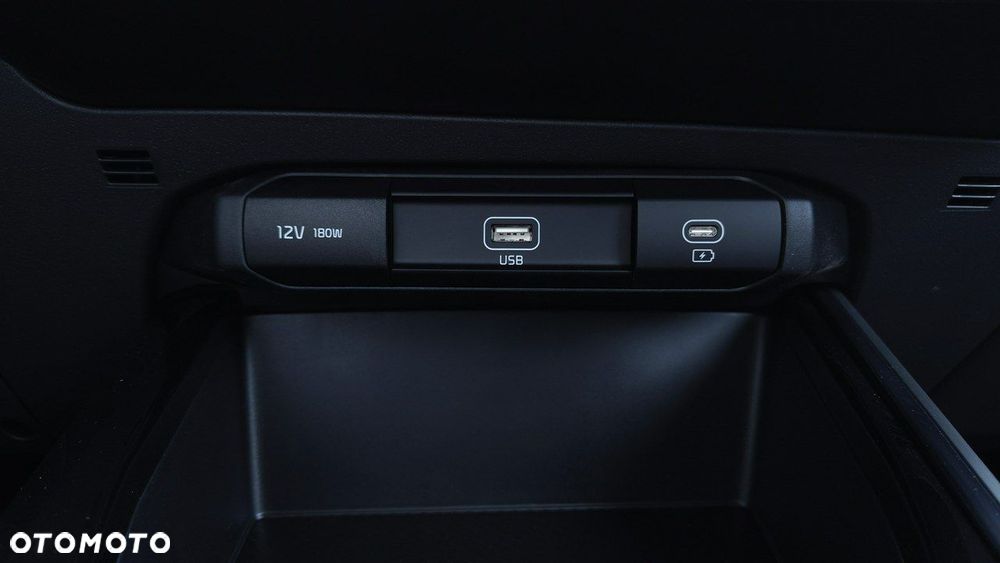 Kia Niro - 24