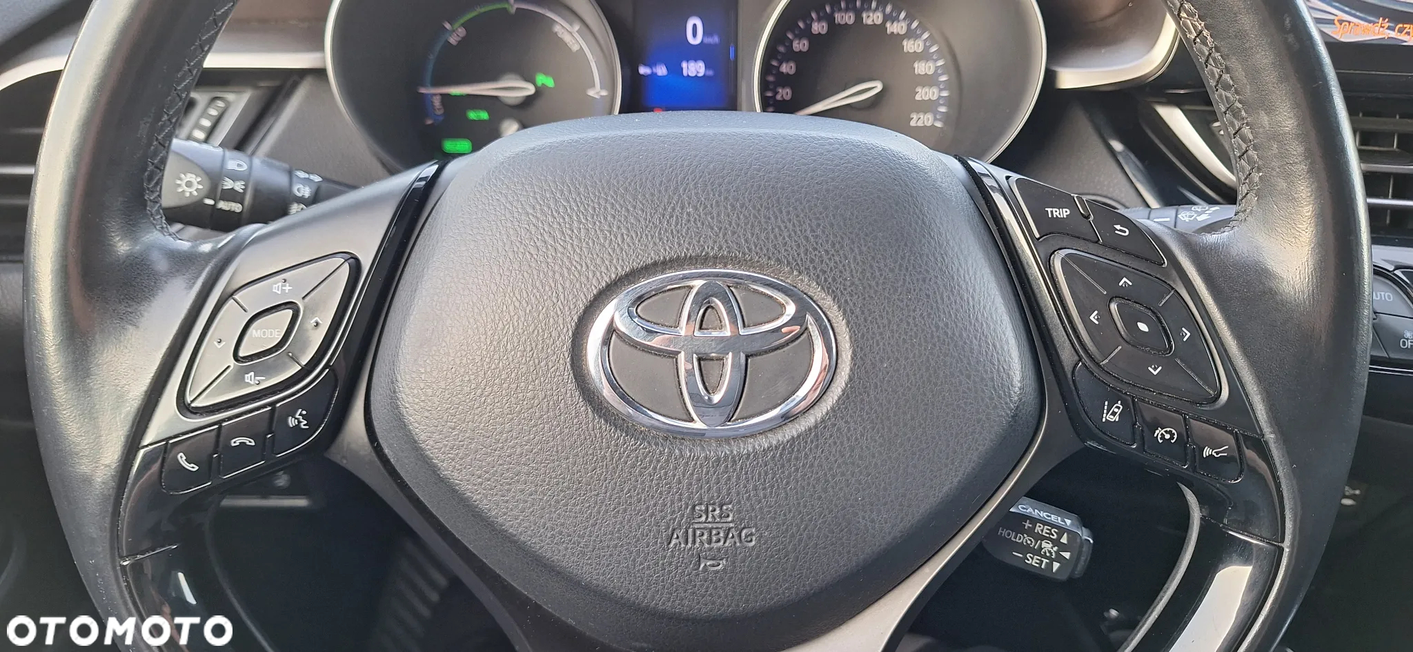 Toyota C-HR 1.8 Hybrid Executive - 32