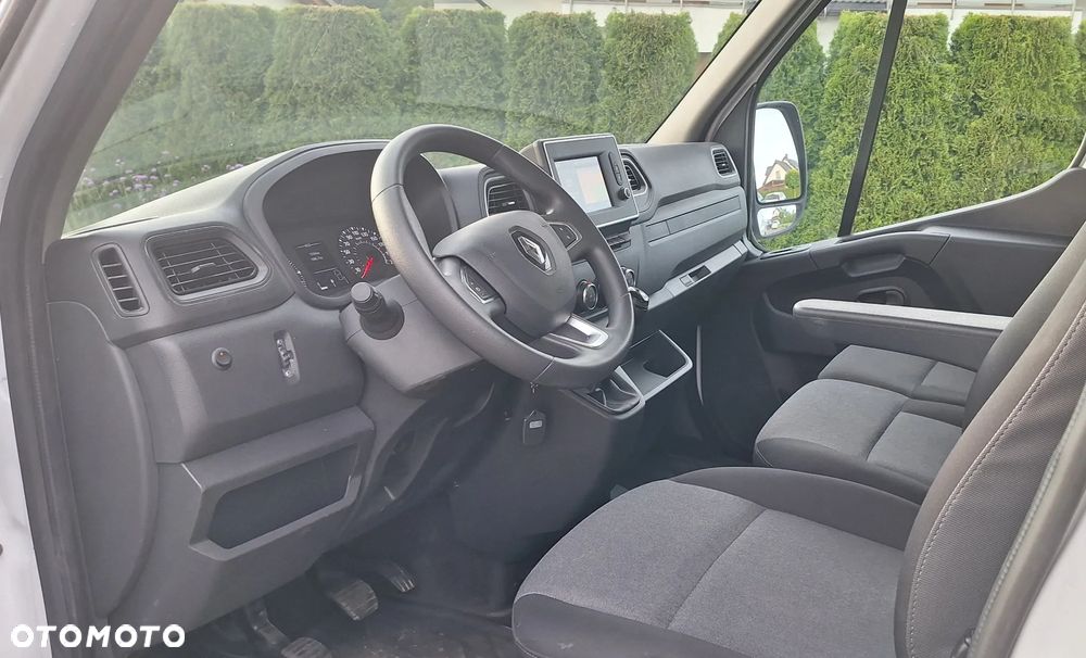 Renault Master III - 12