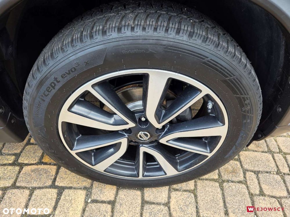 Nissan X-Trail - 25