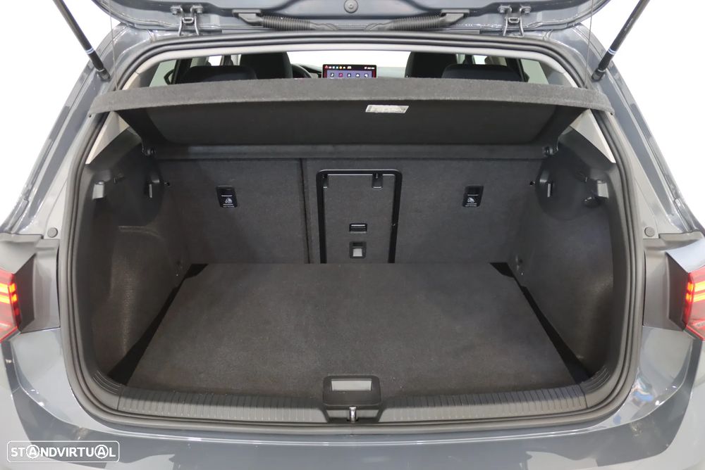VW Golf 2.0 TDI Life - 38
