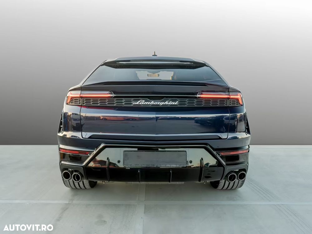 Lamborghini URUS - 3
