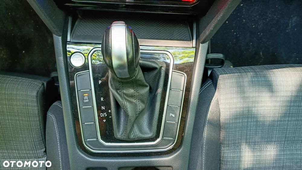 Volkswagen Passat 1.5 TSI EVO Business DSG - 31