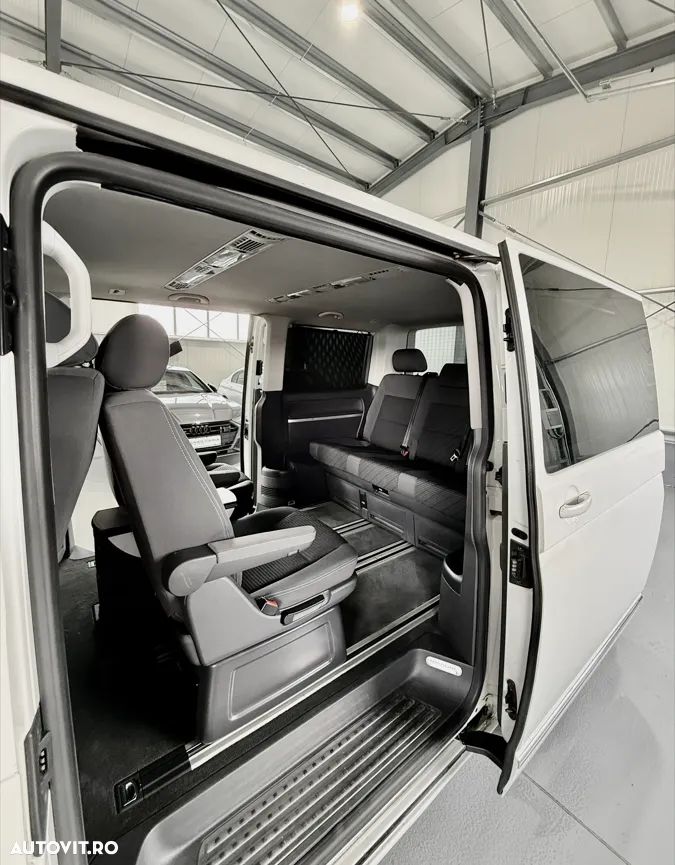 Volkswagen Transporter - 12