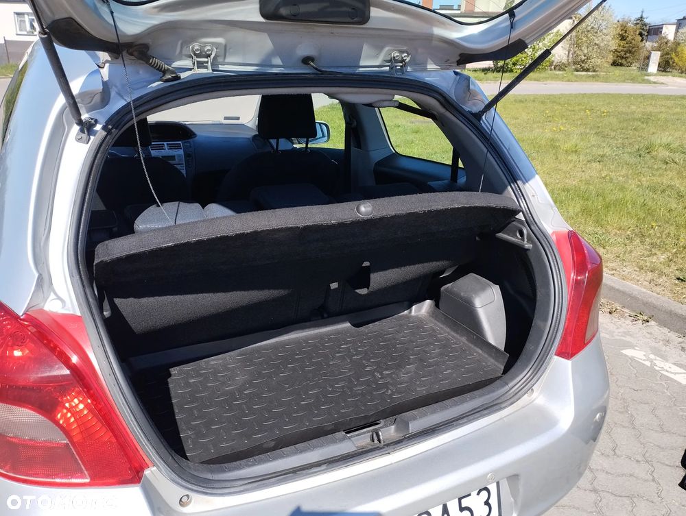 Toyota Yaris 1.4 D-4D Sol - 6