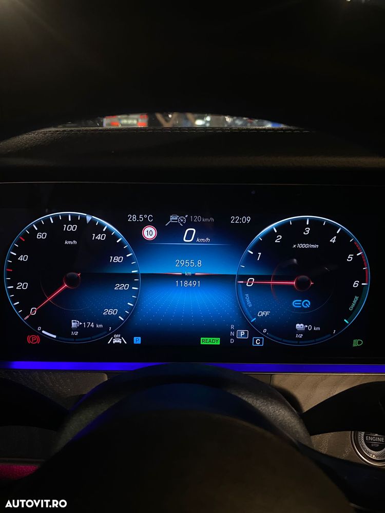 Mercedes-Benz E - 8