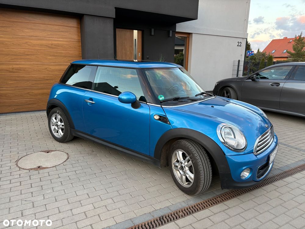 MINI ONE Brick Lane - 2