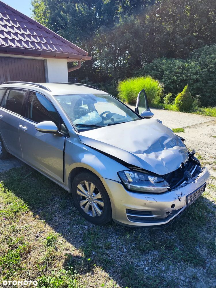 Volkswagen Golf Variant 1.4 TSI BMT Comfortline - 25