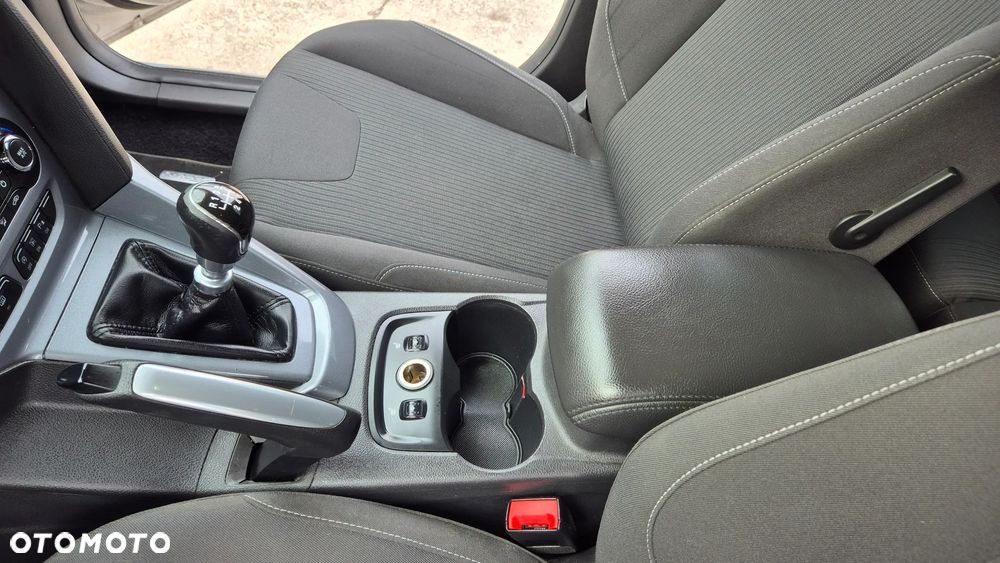 Ford Focus 1.6 EcoBoost Edition - 12