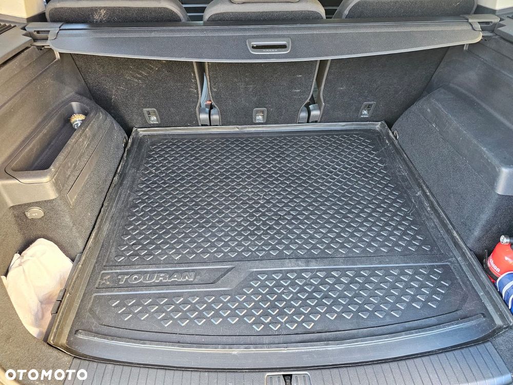 Volkswagen Touran ver-2-0-tdi-bmt-highline-dsg - 16