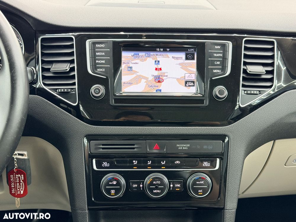 Volkswagen Golf Sportsvan 1.4 TSI (BlueMotion Technology) DSG Highline - 24