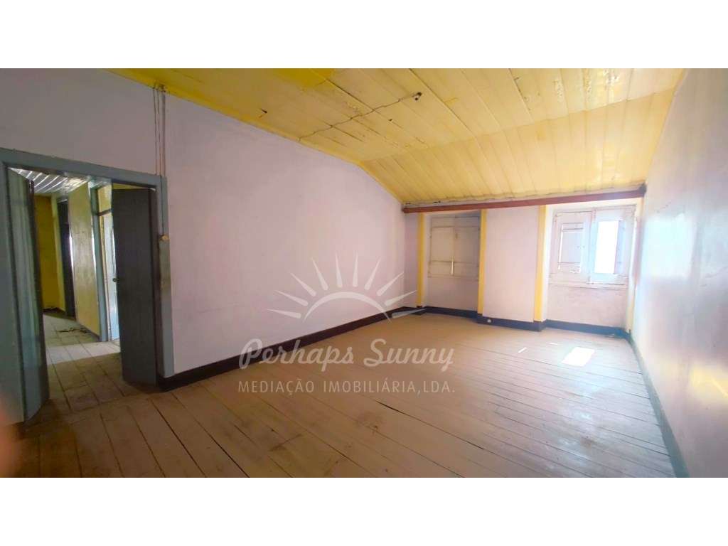 Casa para Recuperar no Centro de Grândola - Grande imagem: 2/20