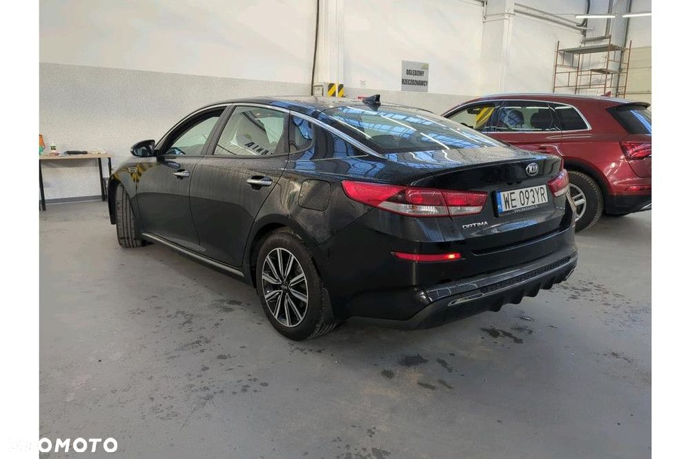 Kia Optima - 2