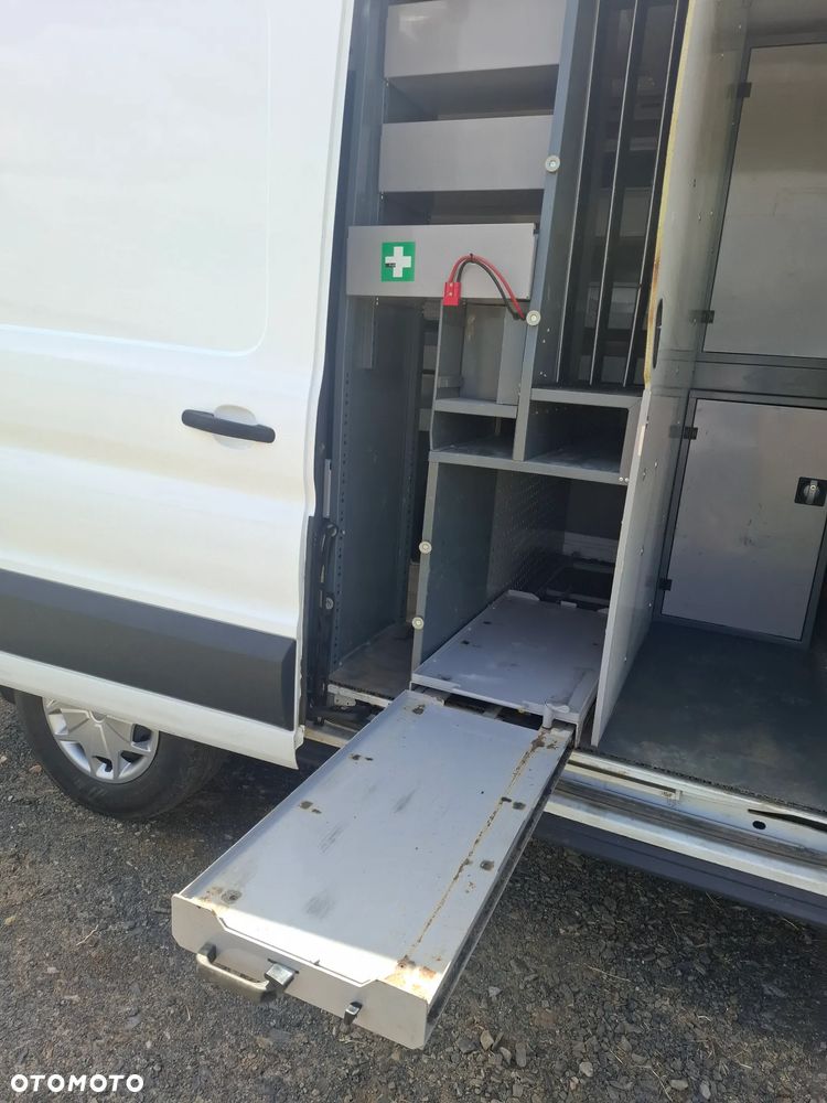 Ford Transit - 22