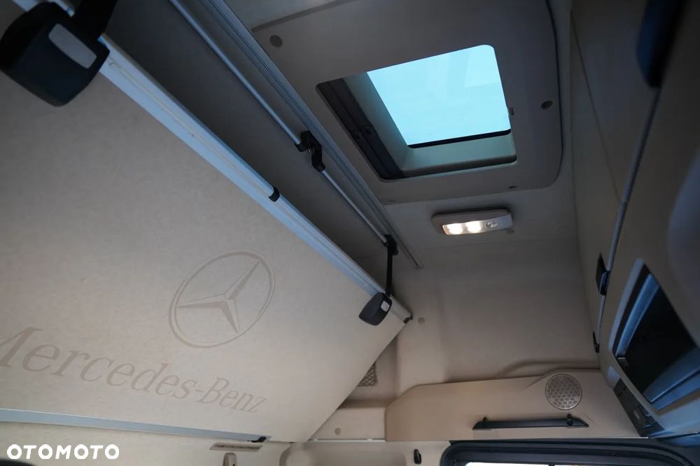 Mercedes-Benz ACTROS 1851 / RETARDER / GIGA SPACE /  KLIMA POSTOJOWA / BOGATE WYPOSAŻENIE /  / OPONY 100%  / ALUFELGI / EURO 6 - 33