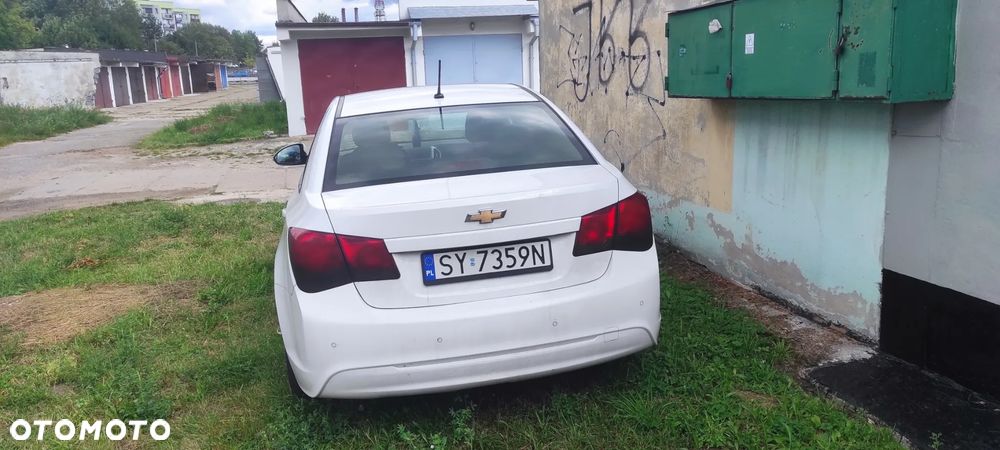 Chevrolet Cruze 1.8 LS+ - 4