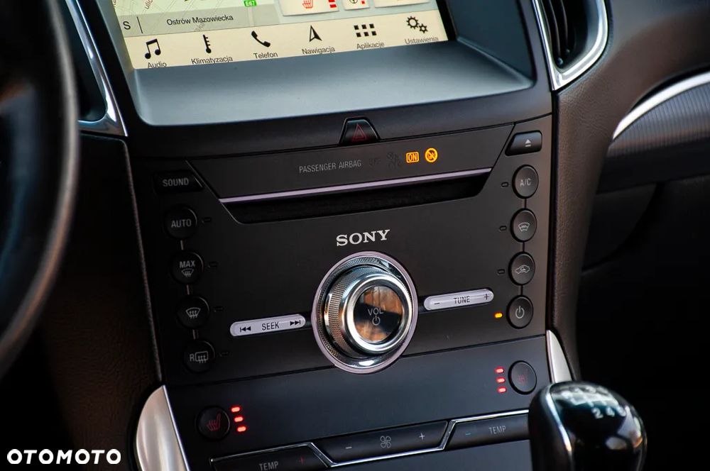 Ford Edge 2.0 TDCi 4x4 Titanium - 32