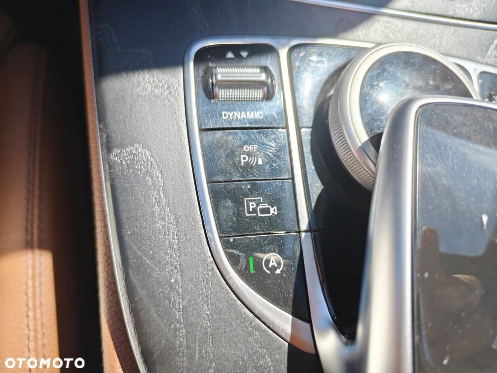 Mercedes-Benz Klasa E 300 9G-TRONIC Avantgarde - 24