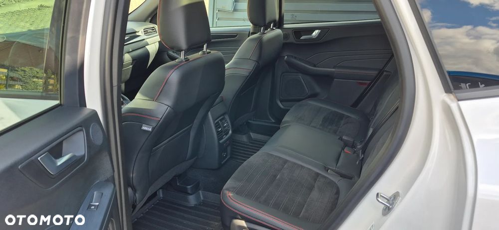 Ford Kuga 1.5 EcoBoost FWD ST-Line X - 7