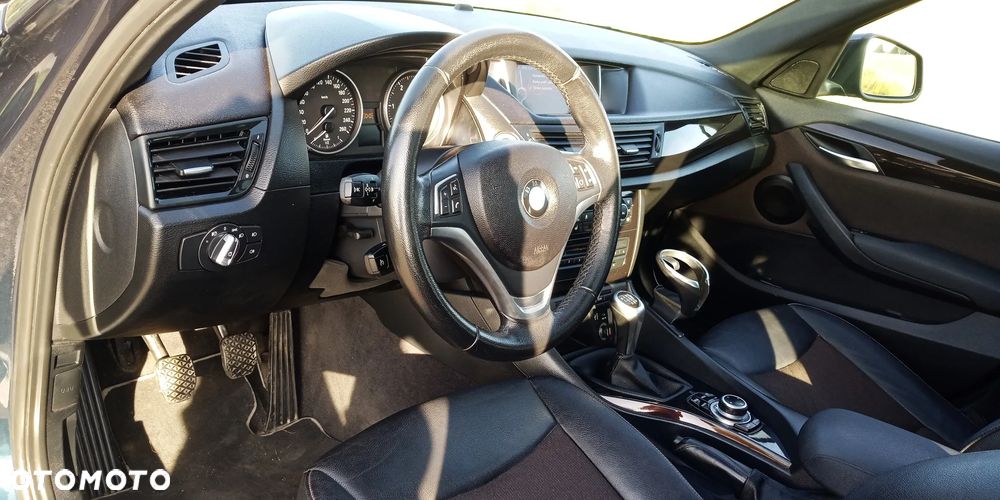 BMW X1 xDrive18d - 18