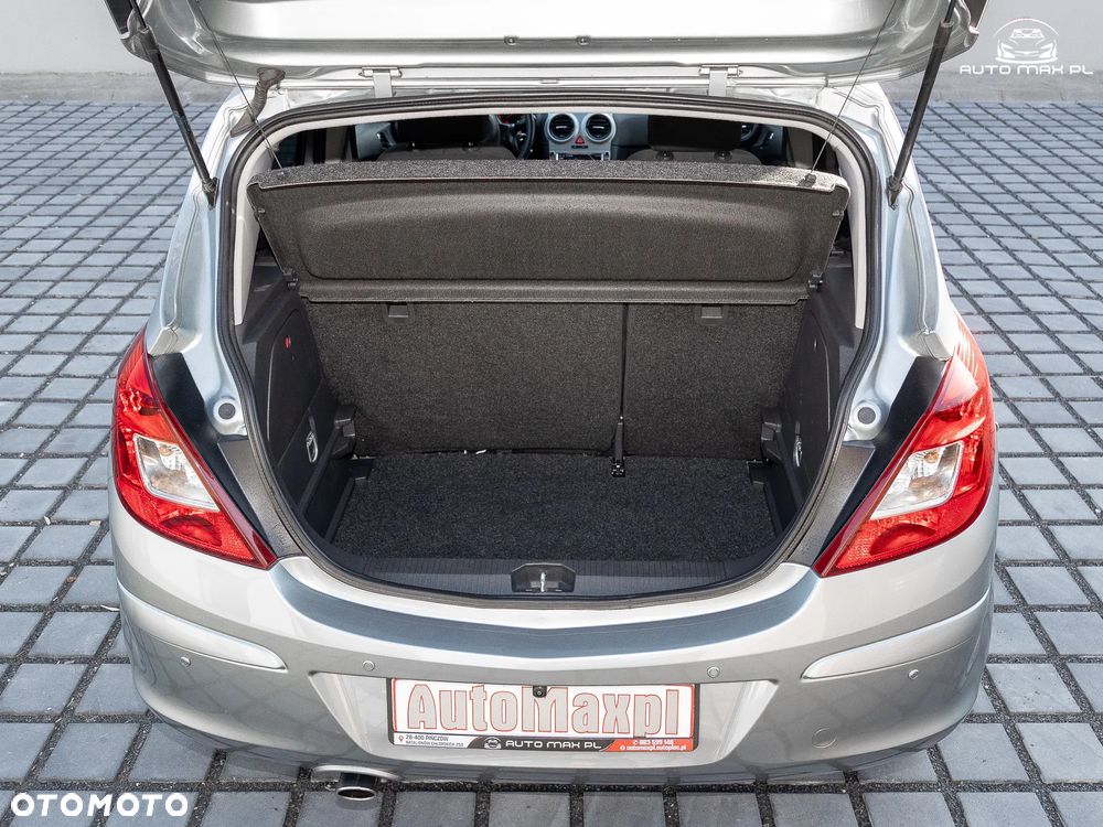 Opel Corsa 1.4 16V Satellite - 33