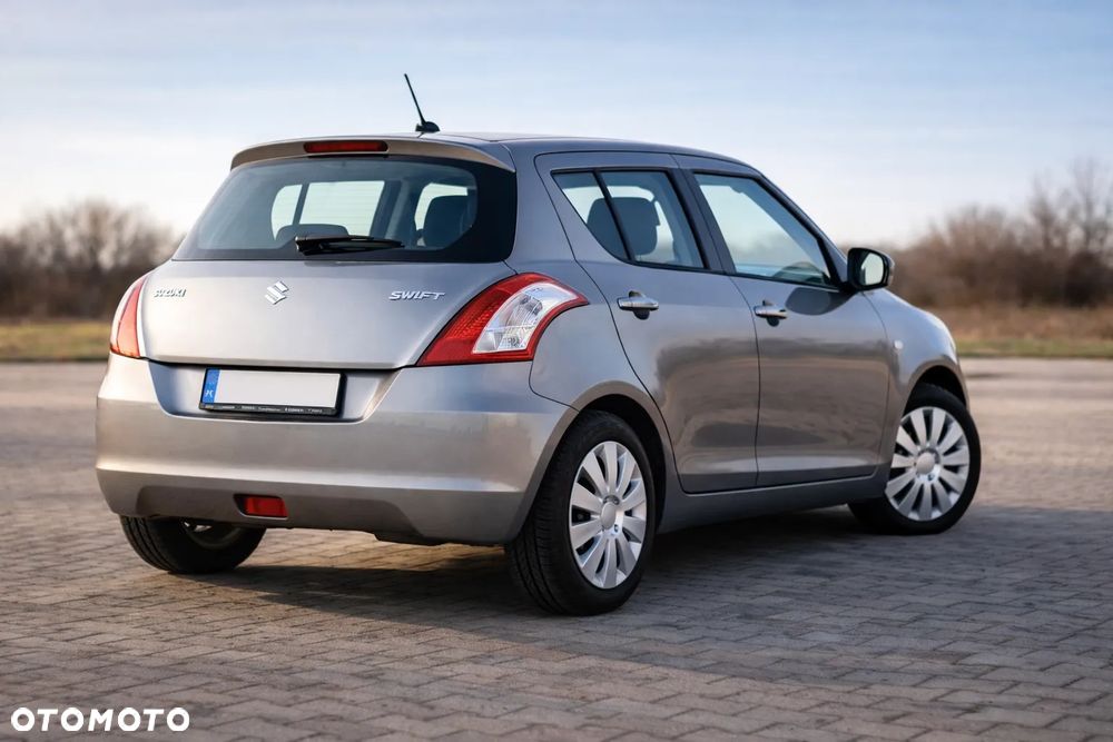 Suzuki Swift - 2