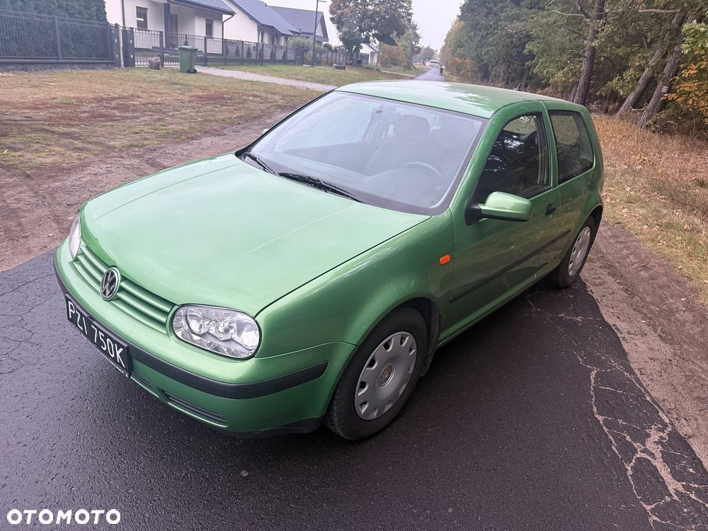Volkswagen Golf 1.4 Basis - 2