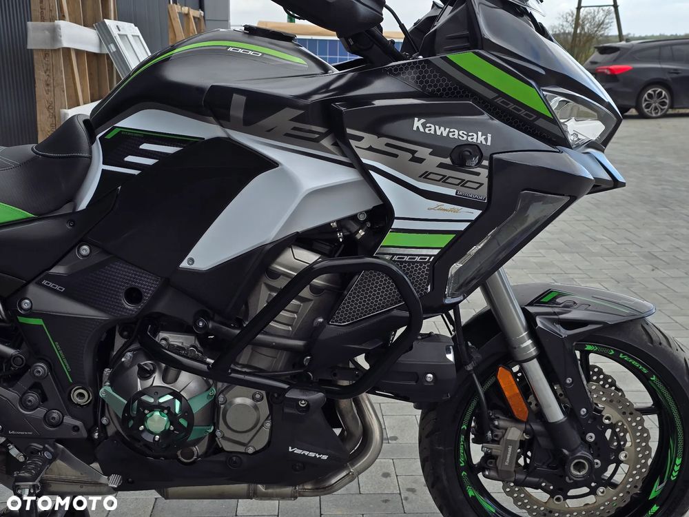 Kawasaki Versys 1000 - 20