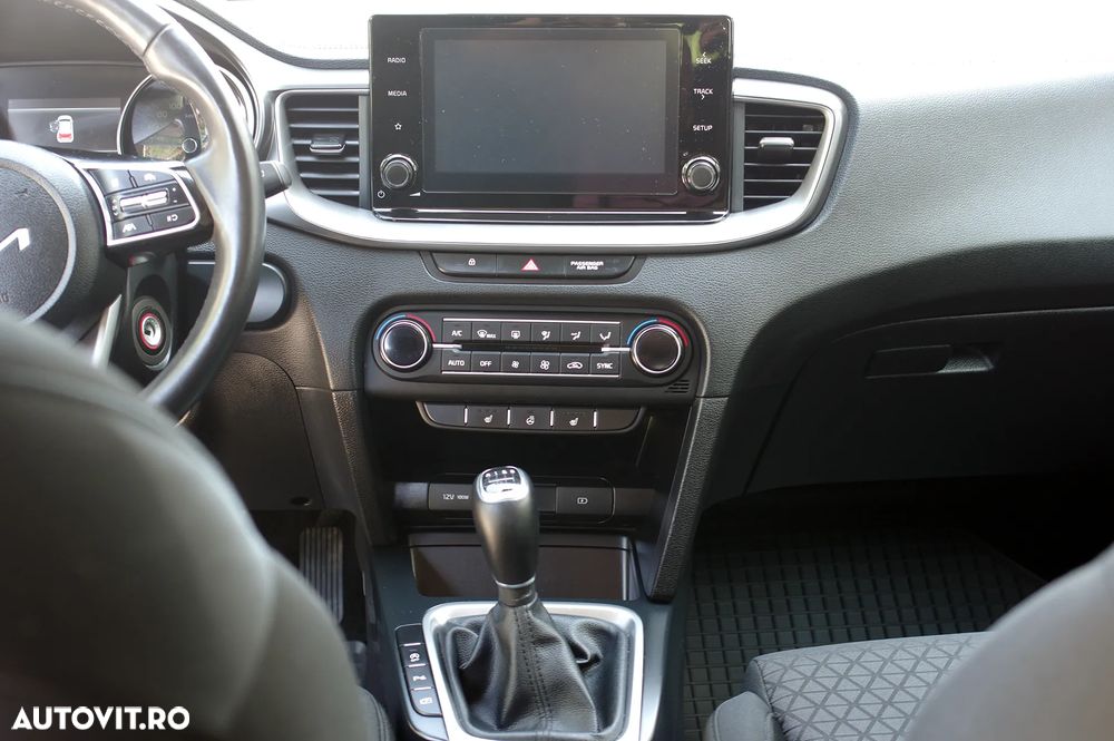 Kia Ceed 1.5 T-GDI 6MT Best - 8