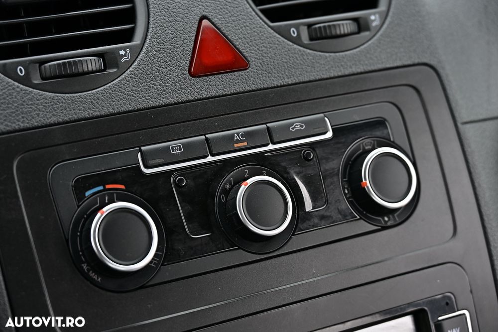 Volkswagen Caddy ver-1-6-tdi-trendline - 17