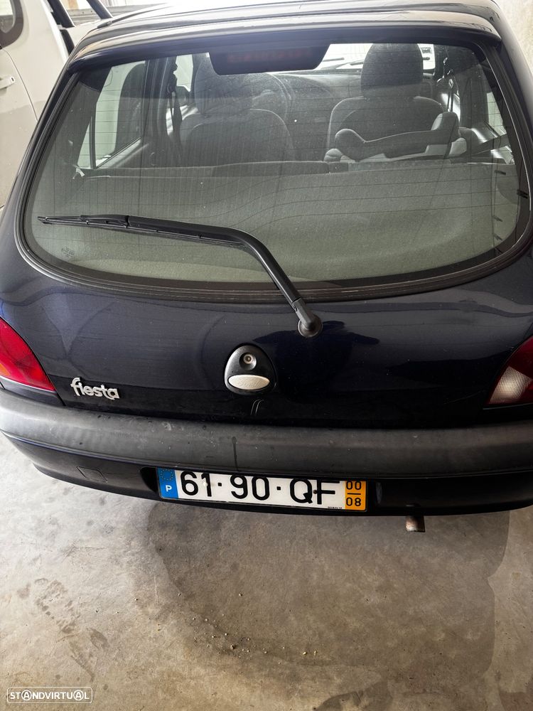 Ford Fiesta 1.8 TDdi Techno - 2