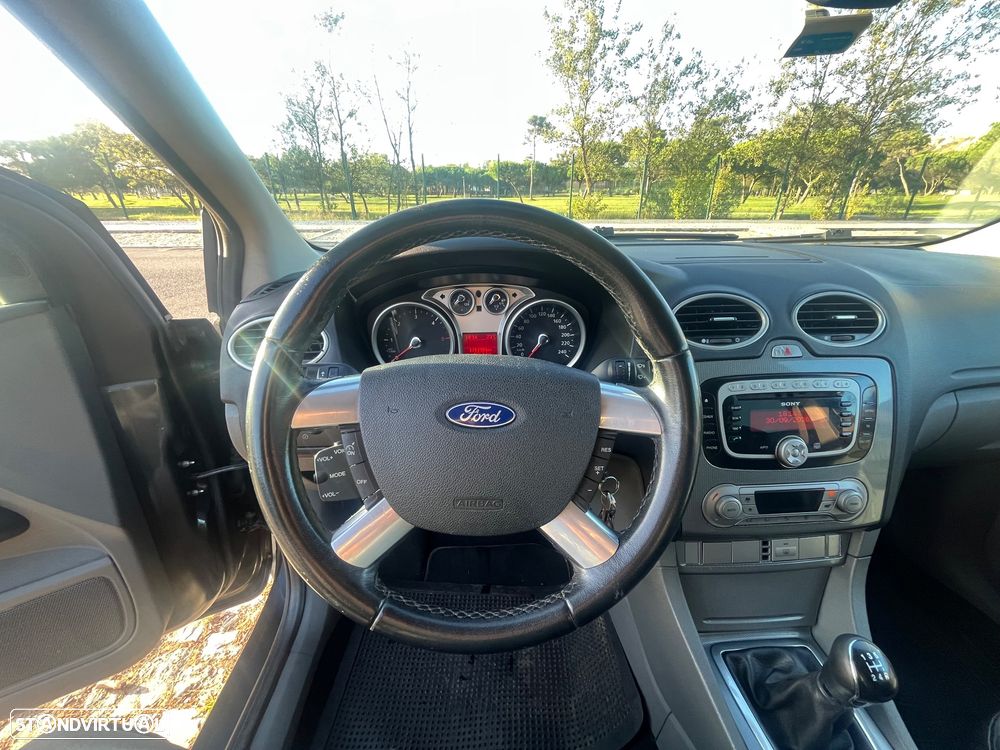 Ford Focus SW - 20
