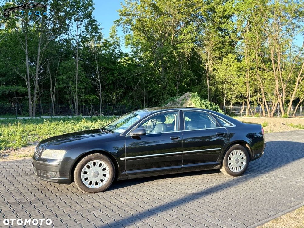 Audi A8 4.2 Quattro - 14