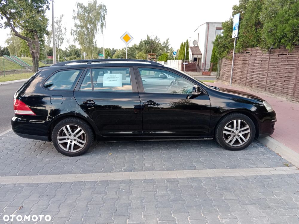Volkswagen Golf - 6