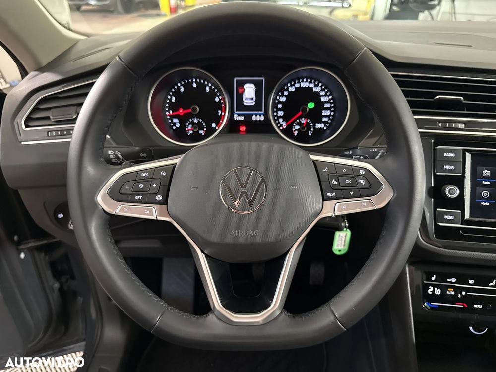 Volkswagen Tiguan - 17