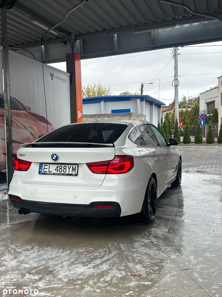 BMW Seria 3 318d M Sport Shadow - 3