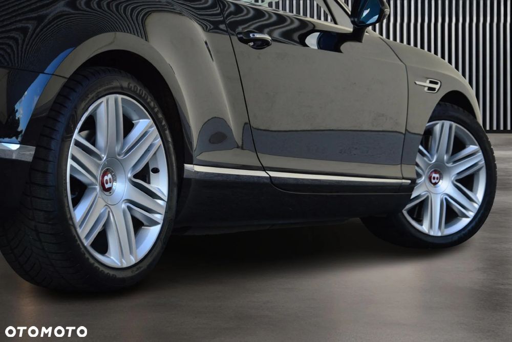 Bentley Continental GT V8 - 12