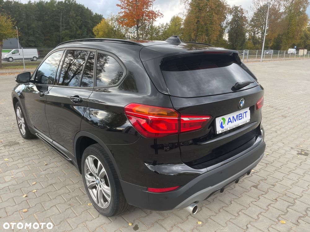 BMW X1 sDrive18i Advantage - 9