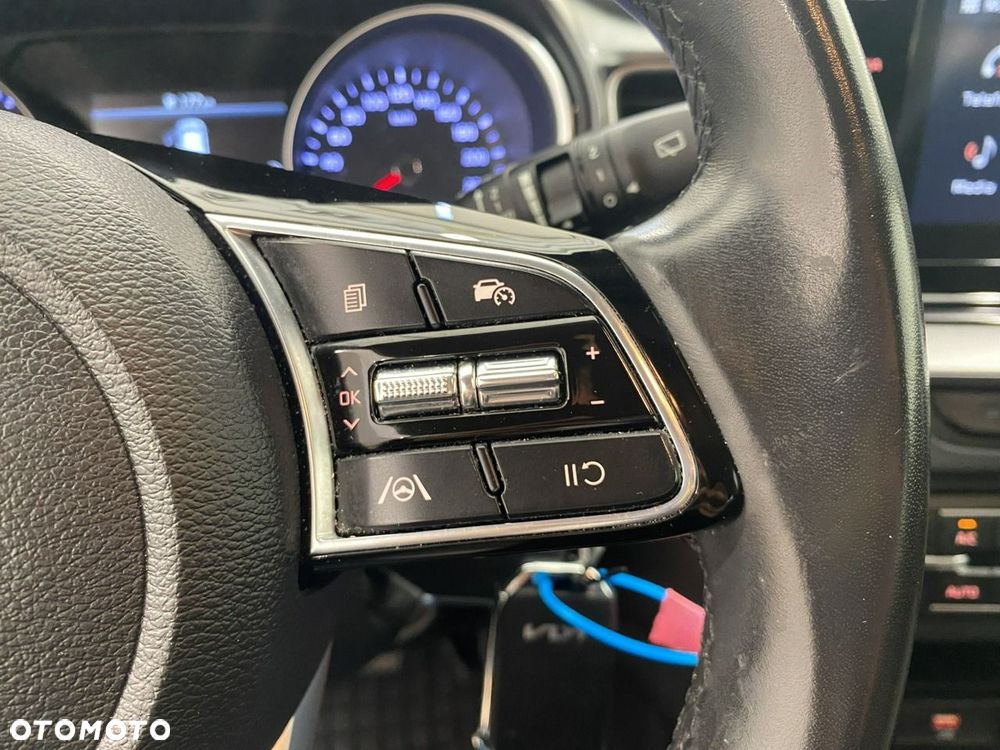 Kia Ceed - 22
