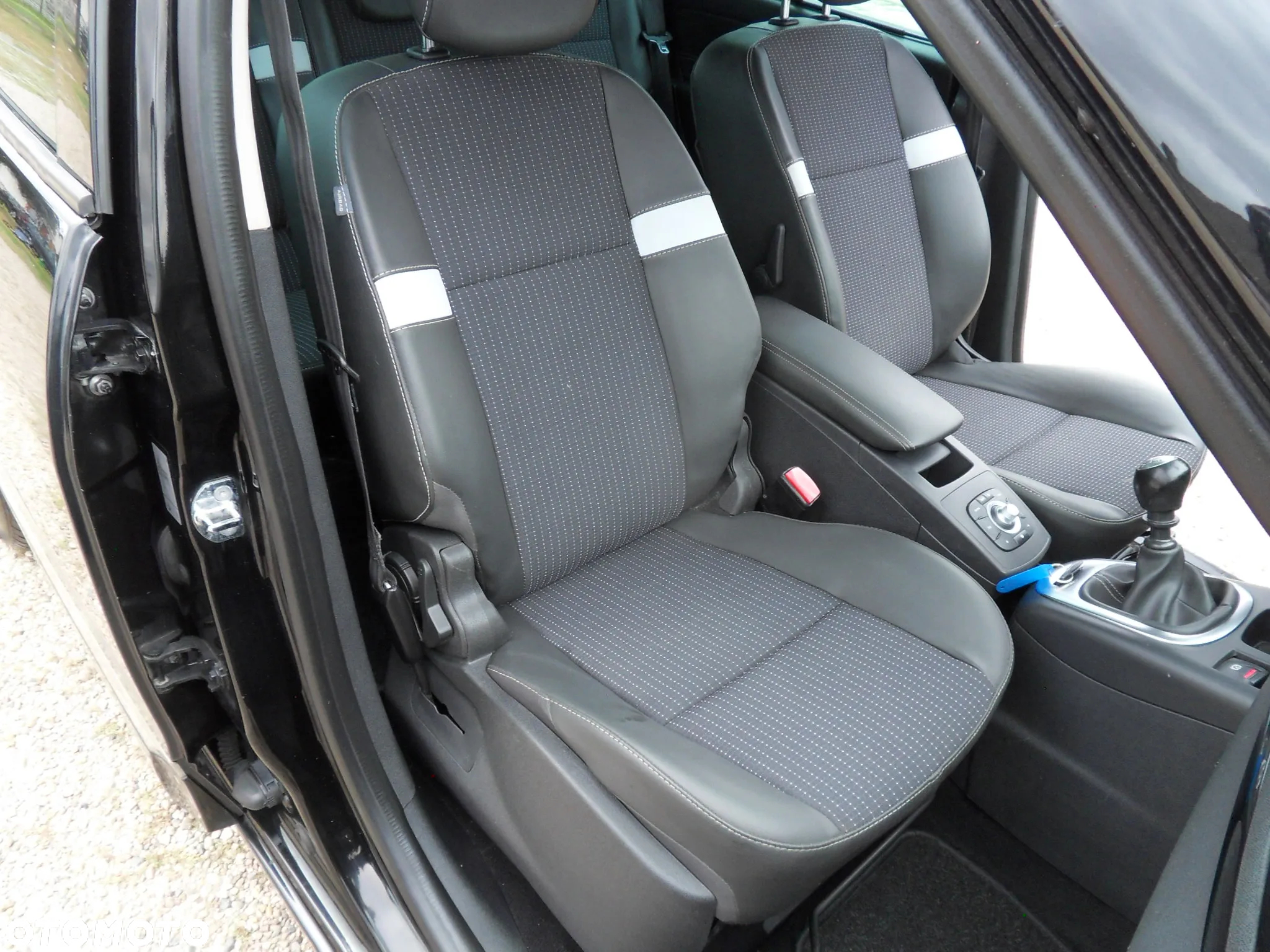 Renault Scenic 1.6 dCi Energy Bose - 15