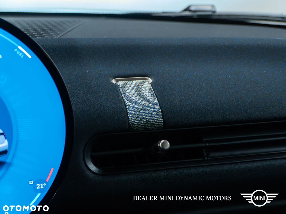 MINI Cooper C Essential Trim - 28