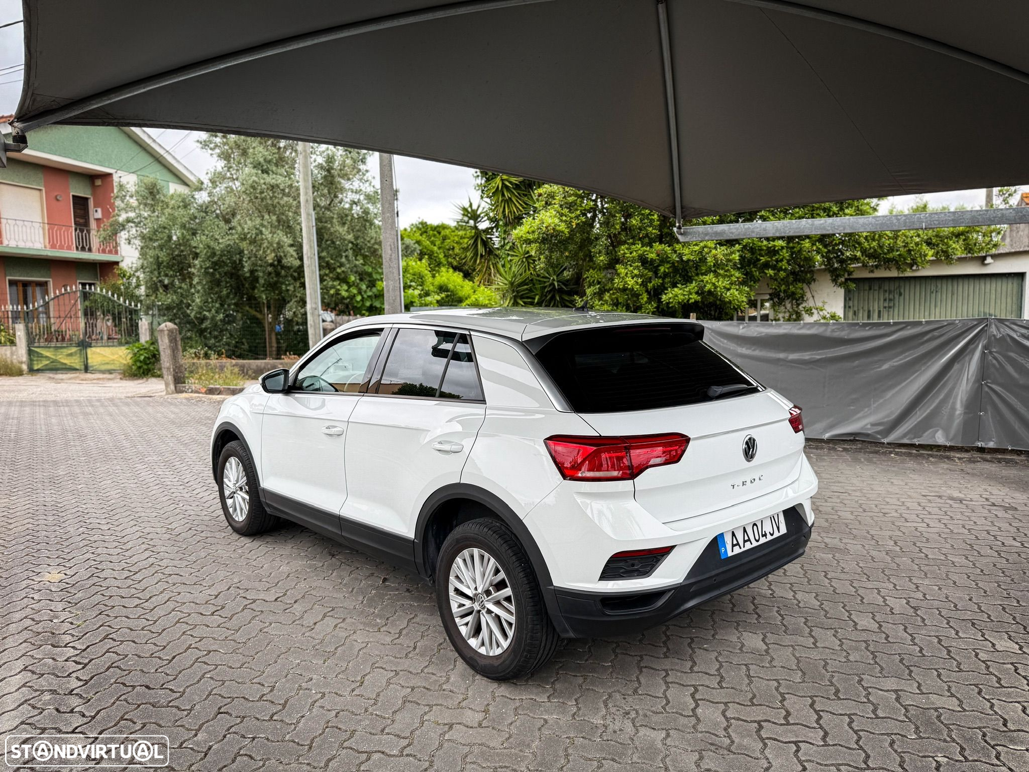 VW T-Roc 1.0 TSI - 10
