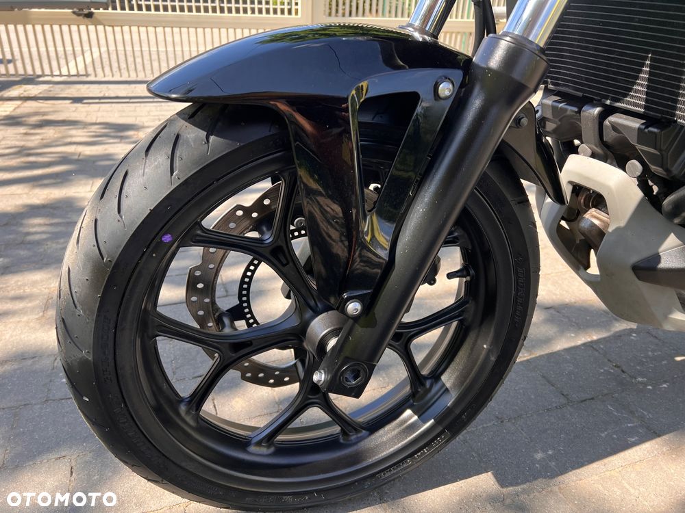 Honda NC - 19