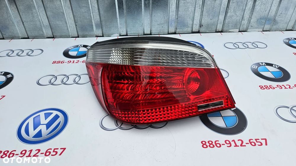 BMW 5 E60 SEDAN 2003-2007 Kompletna lampa tył lewy Lampa tylna lewa kierunkowskaz biały 7165737 EUROPA - 1