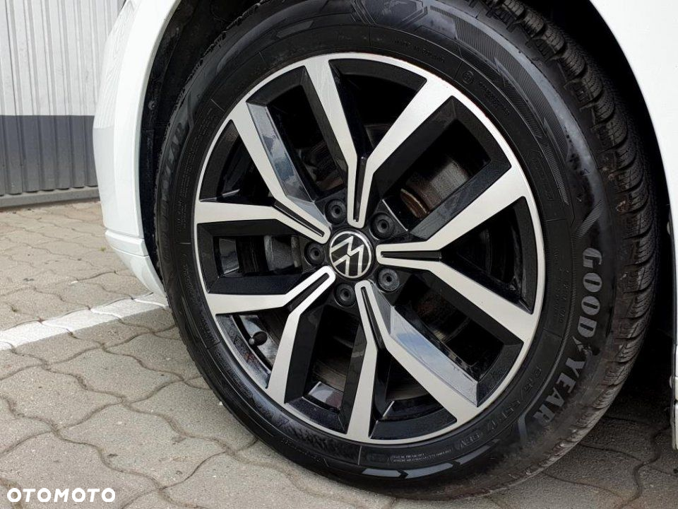Volkswagen Passat - 37