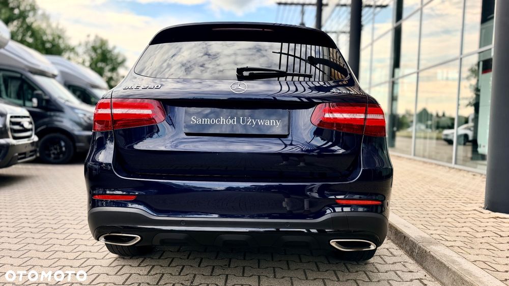 Mercedes-Benz GLC - 14